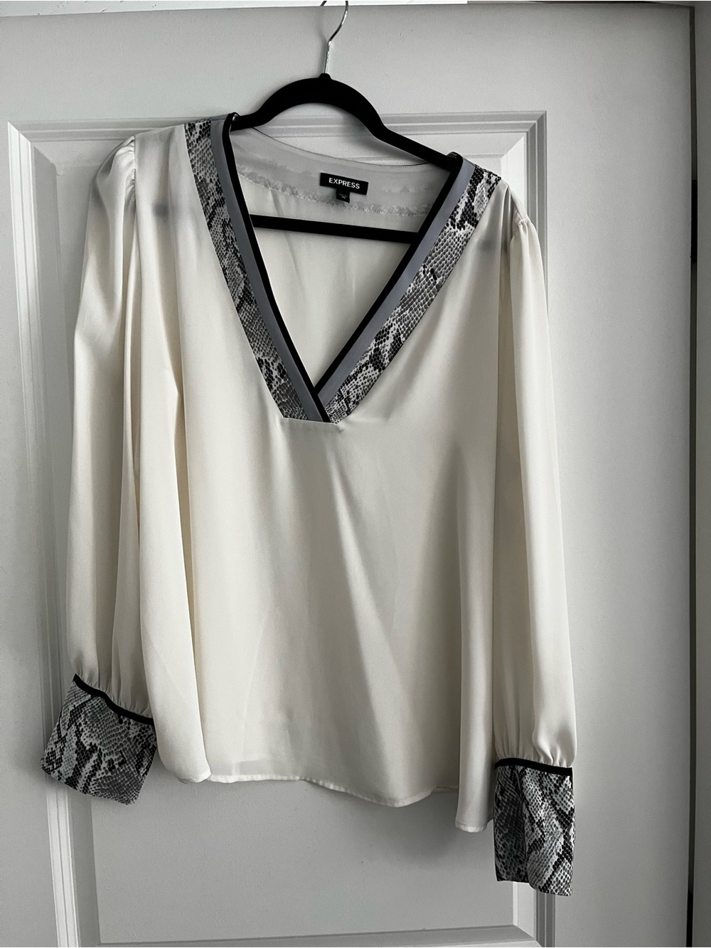 Express Cream V-Neck Blouse with Snake-Print Trim and Black Piping